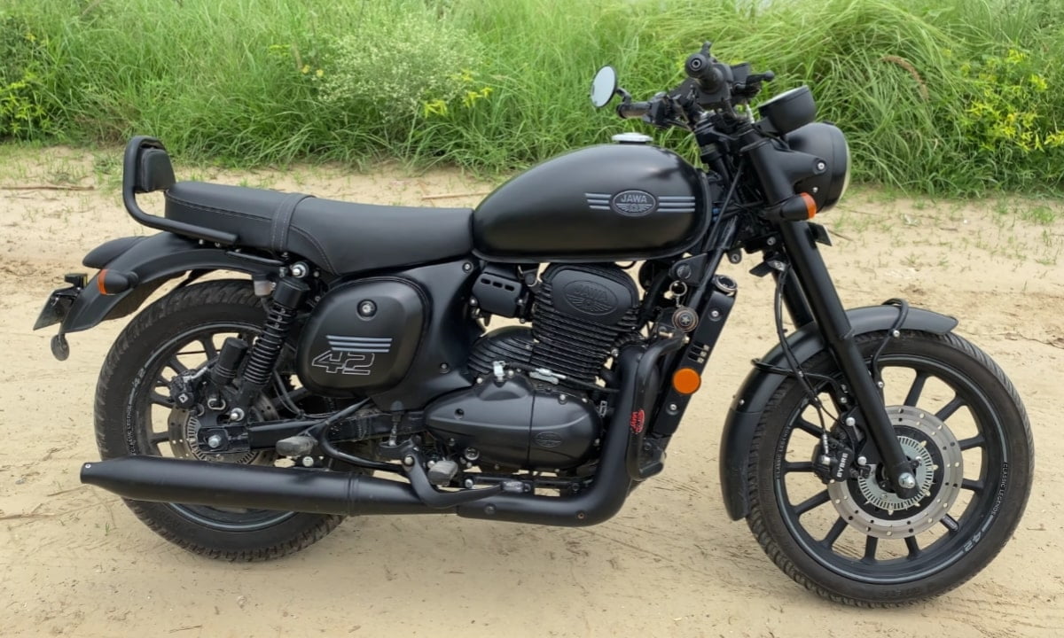 Royal Enfield ছাড়ুন Jawa 42 বা Yezdi Roadster চালিয়ে দেখুন, রয়েল এনফিল্ড এর বাবা।